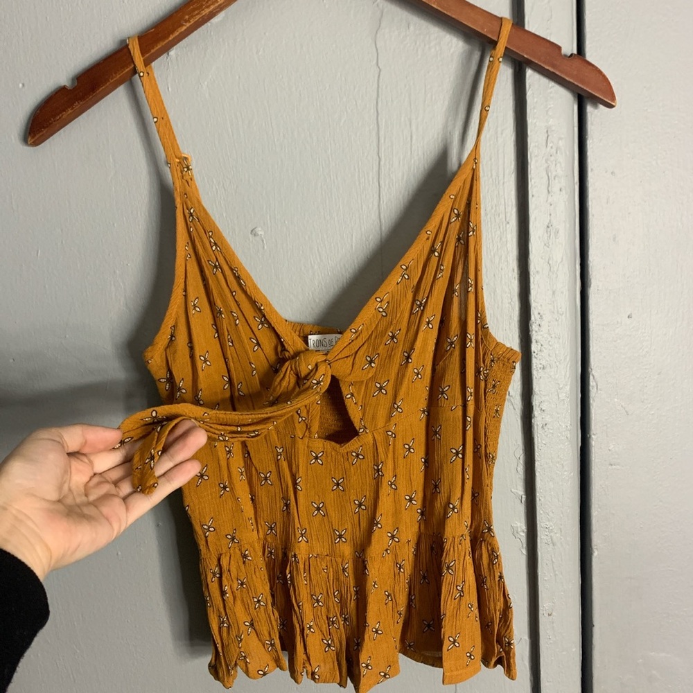 Crop top